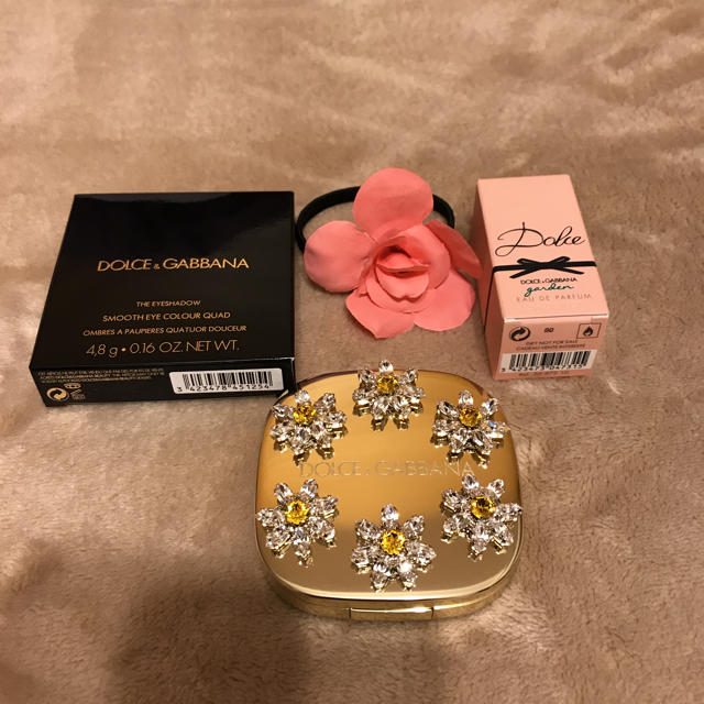 DOLCE&GABBANA(ドルチェアンドガッバーナ)のドルチェ&ガッバーナ 限定アイシャドウ ドルガバ コスメ/美容のベースメイク/化粧品(アイシャドウ)の商品写真