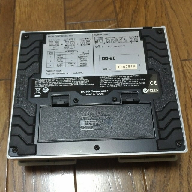 GIGA DELAY DD-20 BOSS エフェクター GIGA DELAY DD-20 BOSS エフェクター