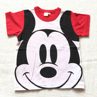 ディズニー(Disney)の【新品未使用】ミッキー100cm Tシャツ 半袖 ディズニー赤(Tシャツ/カットソー)