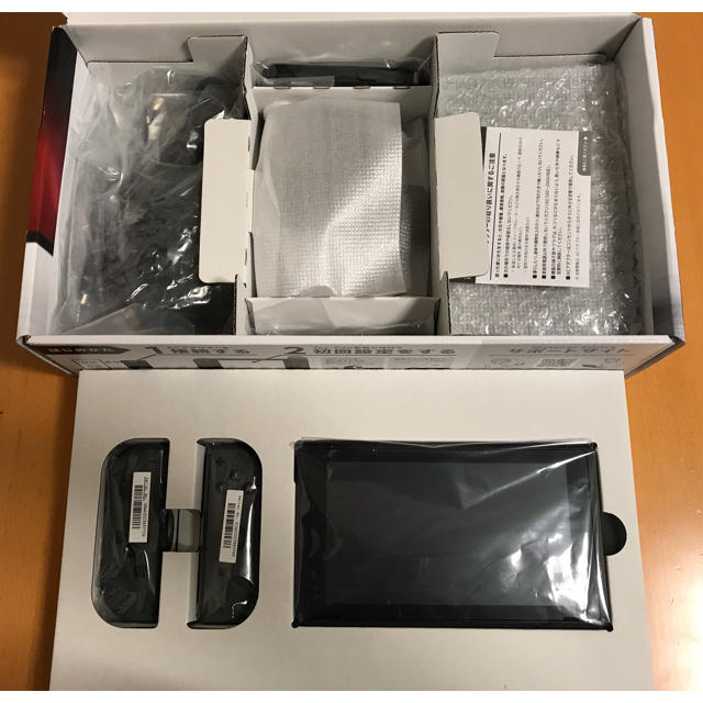 Nintendo Switch - ほぼ新品 Nintendo Switch ブラック 純正キャリング