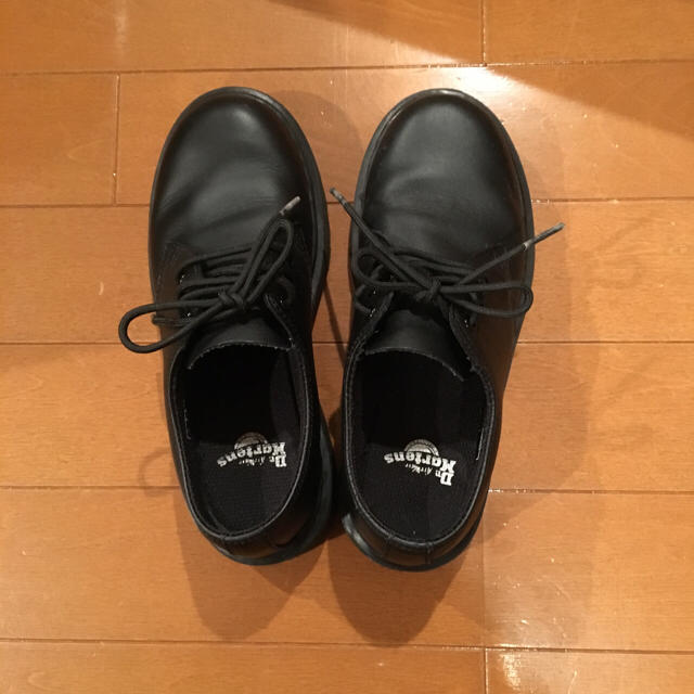 Dr.Martens(ドクターマーチン)のDr.Martens JUNIOR LACE SHOE 3ホール キッズ/ベビー/マタニティのキッズ靴/シューズ(15cm~)(ブーツ)の商品写真