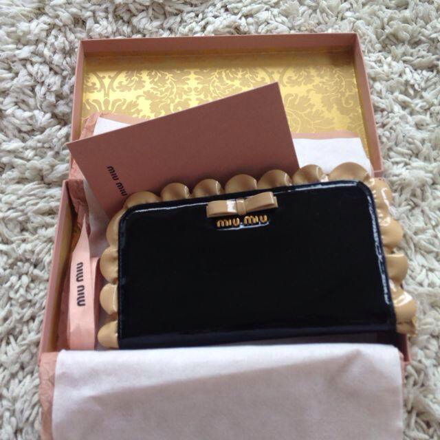現金特価】 - miumiu 美品 ♡ 長財布 miumiu ♡ 財布 - leadme.se