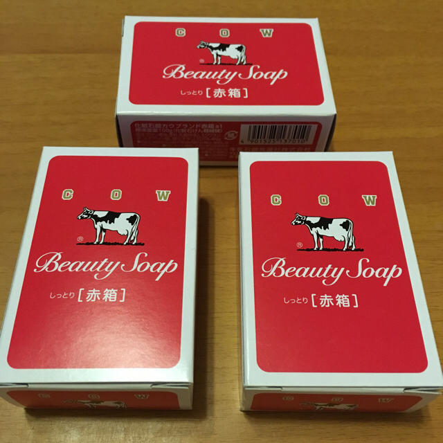 COW(カウブランド)の牛乳石鹸 赤箱 しっとり コスメ/美容のボディケア(ボディソープ/石鹸)の商品写真