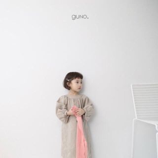 guno*バックリボンポケットワンピース*ベージュ*M(ワンピース)