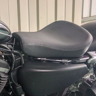 ハーレーダビッドソン(Harley Davidson)のハーレー純正　シート(パーツ)