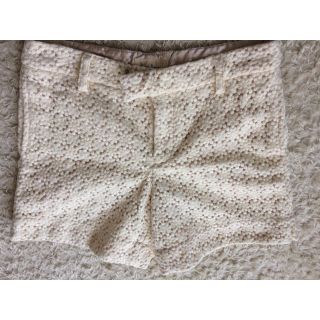 ロペピクニック(Rope' Picnic)の花レース白 ショートパンツ 冬春 ロペピクニック(ショートパンツ)