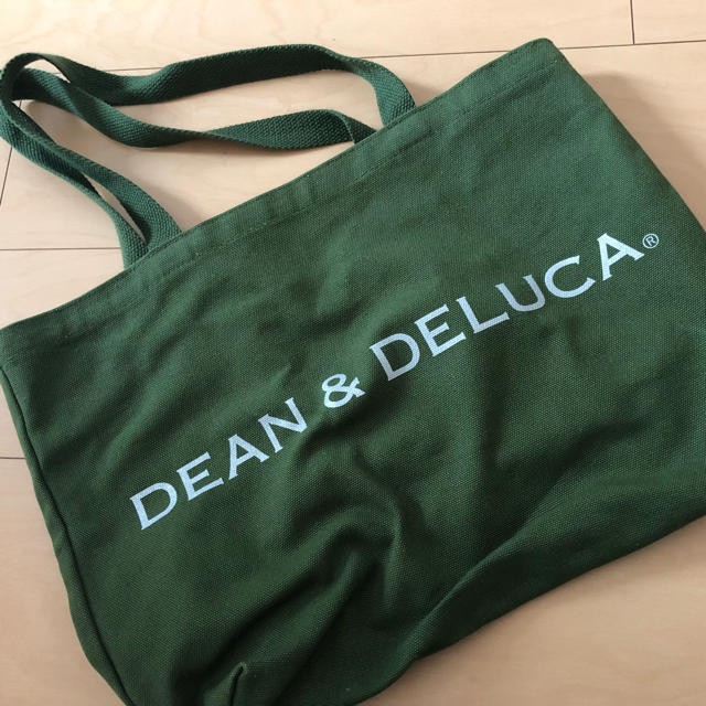 DEAN & DELUCA(ディーンアンドデルーカ)のDEAN&DELUCA 限定色バッグ レディースのバッグ(トートバッグ)の商品写真