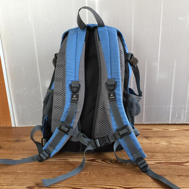 Deuter(ドイター)のバックパック20リットル レディースのバッグ(リュック/バックパック)の商品写真