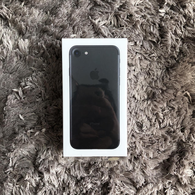 Apple - 新品 iPhone 7 黒 32G SIMロック解除済み