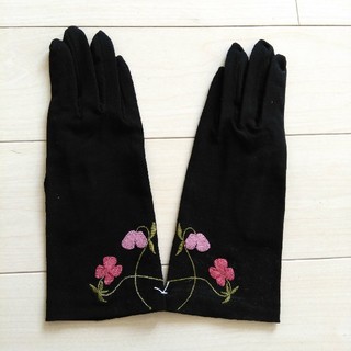 シビラ(Sybilla)のシビラ　UV 手袋　新品未使用(手袋)