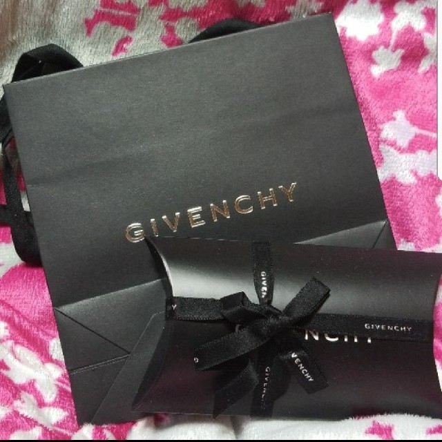 GIVENCHY(ジバンシィ)のルージュ・パーフェクト　ジバンシー　GIVENCHY コスメ/美容のスキンケア/基礎化粧品(リップケア/リップクリーム)の商品写真