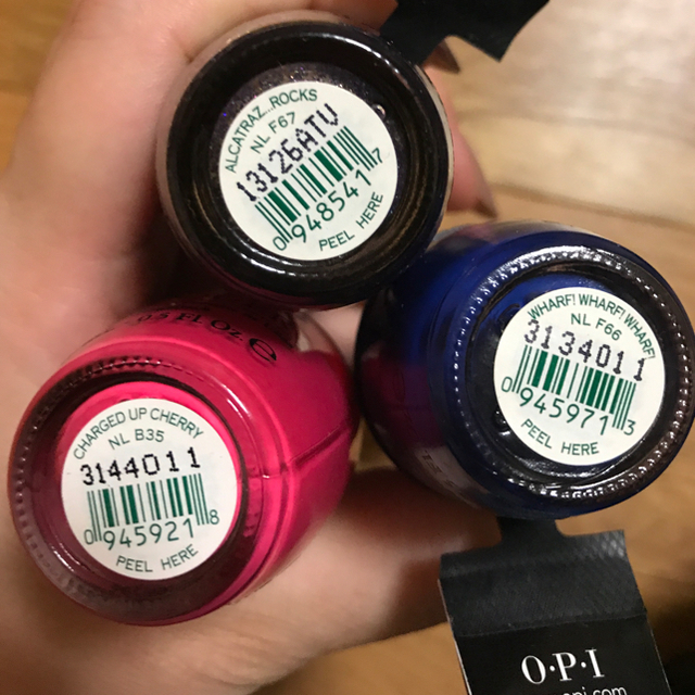 OPI(オーピーアイ)のO・P・I ネイルラッカー3色セット コスメ/美容のネイル(マニキュア)の商品写真