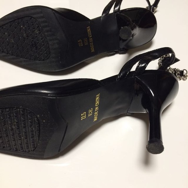 黒のパンプス レディースの靴/シューズ(ハイヒール/パンプス)の商品写真
