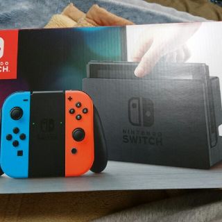 ニンテンドースイッチ(Nintendo Switch)の新品未開封ニンテンドウスイッチ(家庭用ゲーム機本体)