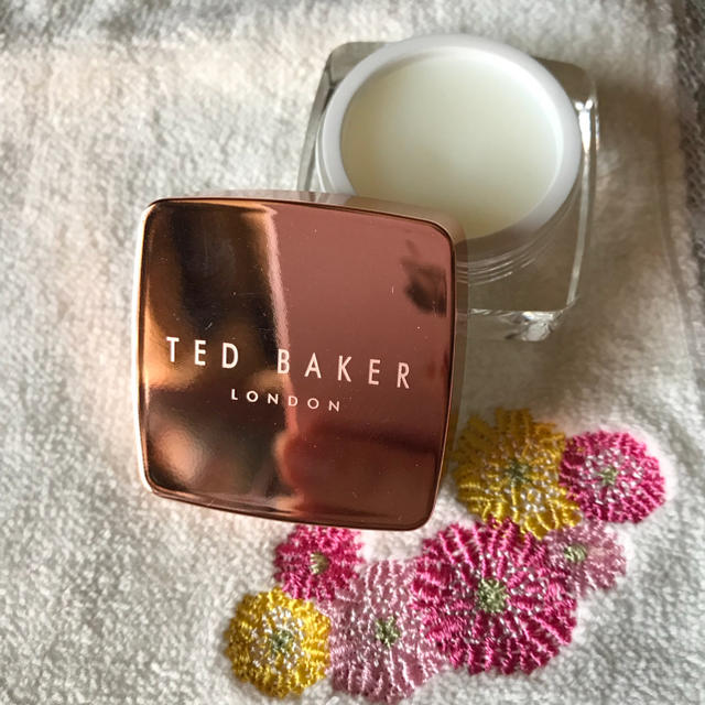 TED BAKER(テッドベイカー)のTed baker lip balm コスメ/美容のスキンケア/基礎化粧品(リップケア/リップクリーム)の商品写真