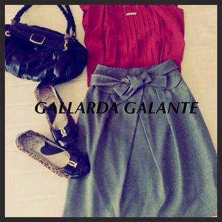 ガリャルダガランテ(GALLARDA GALANTE)のコクーンスカート(ひざ丈スカート)