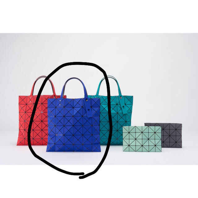 ISSEY MIYAKE(イッセイミヤケ)のバオバオ トートバッグ イッセイミヤケ BAO BAO  ルーセント 6×6 レディースのバッグ(トートバッグ)の商品写真