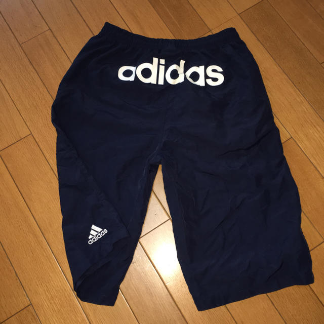 adidas(アディダス)の最終値下げ!!!adidas 160cm 長袖インナー+ハーフパンツ スポーツ/アウトドアのスポーツ/アウトドア その他(その他)の商品写真