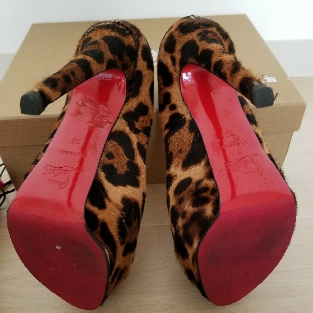 Christian Louboutin - ルブタン36 ヒール ヒョウ柄の通販 by ※お盆期間発送休みます!11〜16日|クリスチャン
