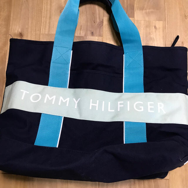 TOMMY HILFIGER(トミーヒルフィガー)のTOMMY HILFIGER キャンパストート メンズのバッグ(トートバッグ)の商品写真