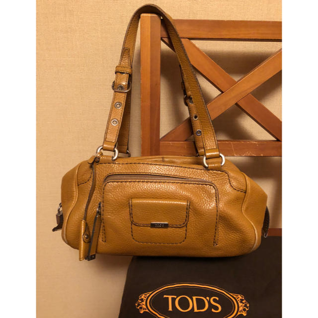 TOD'S(トッズ)のTod's トッズ D-bag キャメル色 レディースのバッグ(ハンドバッグ)の商品写真
