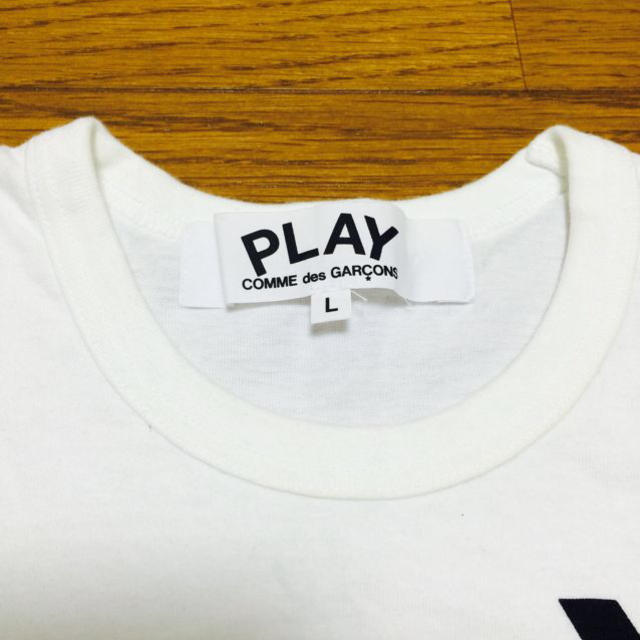 COMME des GARCONS(コムデギャルソン)の⭐︎PLAY⭐︎ロゴ ハートTシャツ レディースのトップス(Tシャツ(半袖/袖なし))の商品写真