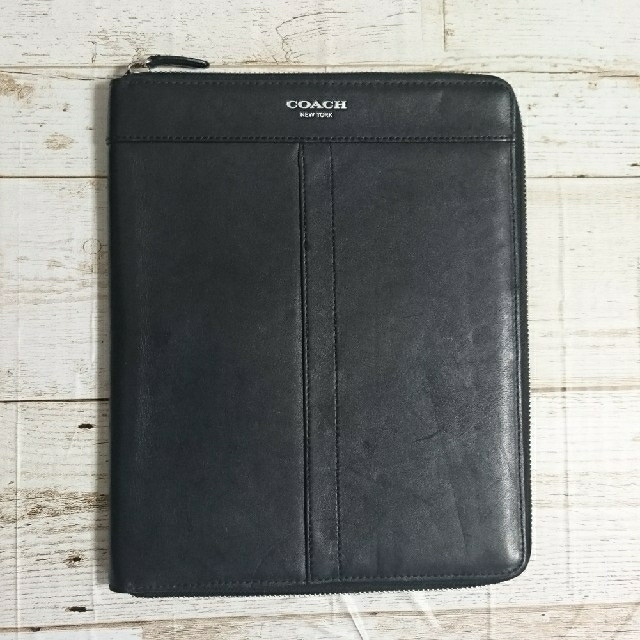 COACH(コーチ)の※yapoo様専用※コーチ　（第三世代用）iPadケース　本皮黒 スマホ/家電/カメラのPC/タブレット(タブレット)の商品写真