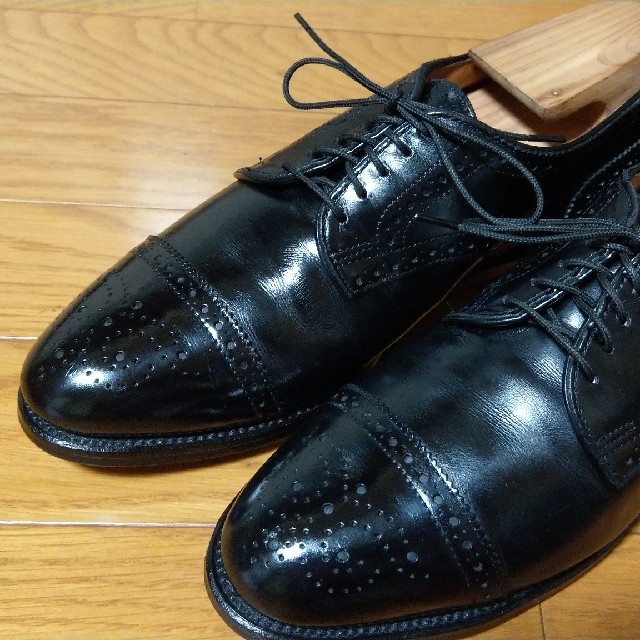 Allen Edmonds(アレンエドモンズ)のアレンエドモンズ7.5D/25.5cm/SANFORD 黒 革靴 外羽根 メンズの靴/シューズ(ドレス/ビジネス)の商品写真