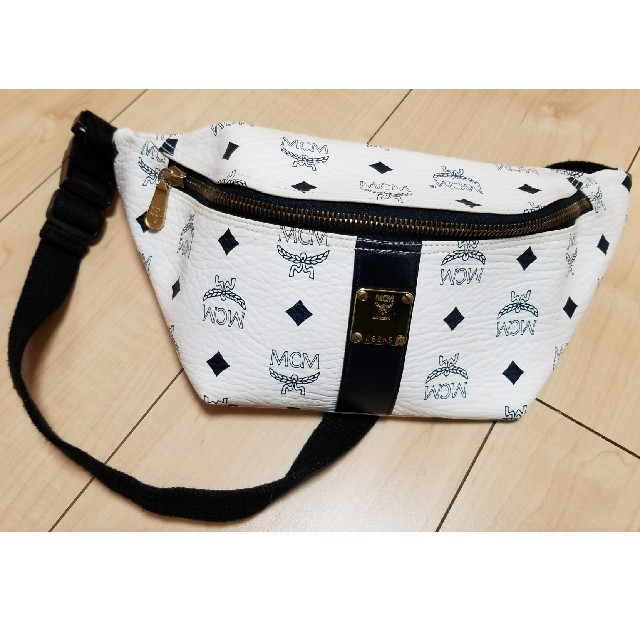 MCM - MCM ウエストポーチ 白の通販 by PWR's shop｜エムシーエムなら ...