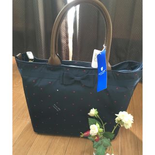 バーバリーブルーレーベル(BURBERRY BLUE LABEL)のブルーレーベルクレストブリッジネイビートートバッグ新品★バーバリー後継(トートバッグ)