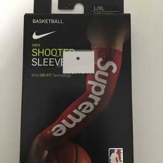 シュプリーム(Supreme)の本日限定価格　赤L/XL NBA Shooting Sleeve スリーブ(その他)