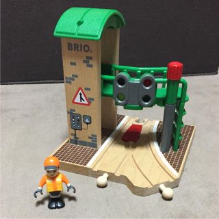 ブリオ(BRIO)のBRIO シグナルステーション 木製知育玩具(知育玩具)