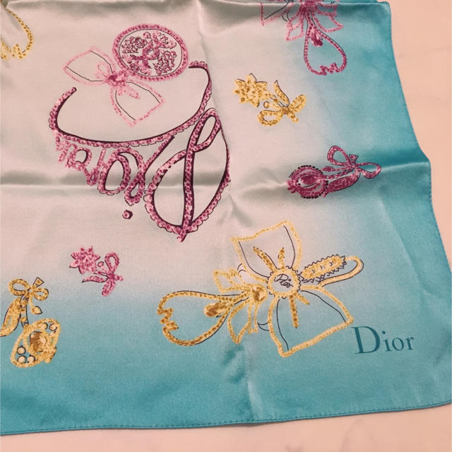 Dior(ディオール)のDior♡シルク スカーフ レディースのファッション小物(バンダナ/スカーフ)の商品写真