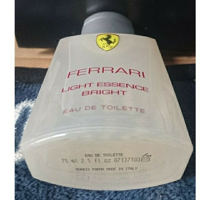 Ferrari(フェラーリ)のフェラーリ  ライトエッセンス  ブライト  75ml コスメ/美容の香水(ユニセックス)の商品写真