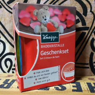 クナイプ(Kneipp)の【限定品】クナイプ kneippメッセージ入ギフトバスソルトセット(入浴剤/バスソルト)