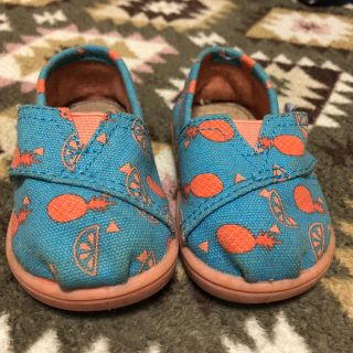 トムズ(TOMS)のTOMSシューズ(スリッポン)