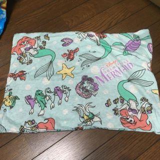 ディズニー(Disney)のアリエル 枕カバー 新品(枕)