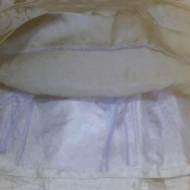 FRAY I.D(フレイアイディー)の売り切り！ フレイアイディ 紺色サテンスカート レディースのスカート(ひざ丈スカート)の商品写真
