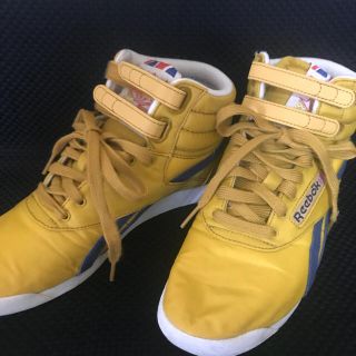 リーボック(Reebok)のReebok♡イエロースニーカー(スニーカー)