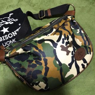 イルビゾンテ(IL BISONTE)の☆ひろみん様専用☆イルビゾンテUOMOカモ柄ショルダーBAG(ショルダーバッグ)