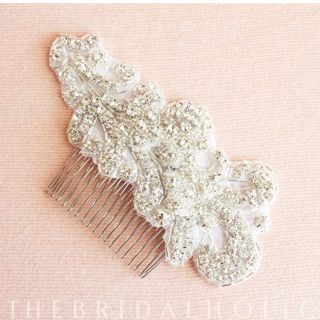 ヴェラウォン(Vera Wang)の美品！ヘッドピース 結婚式 ヘアアクセサリー(その他)