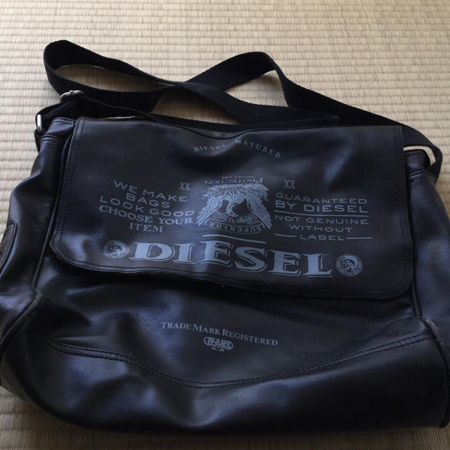 DIESEL(ディーゼル)のDIESEL ショルダーバック メンズのバッグ(ショルダーバッグ)の商品写真