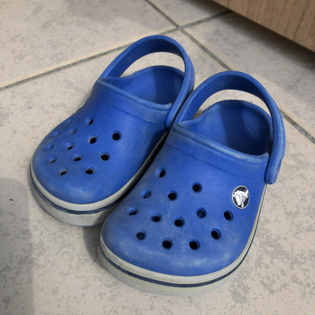 crocs(クロックス)の値下げ❗crocs キッズ/ベビー/マタニティのベビー靴/シューズ(~14cm)(サンダル)の商品写真