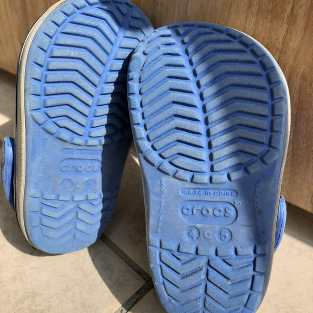 crocs(クロックス)の値下げ❗crocs キッズ/ベビー/マタニティのベビー靴/シューズ(~14cm)(サンダル)の商品写真