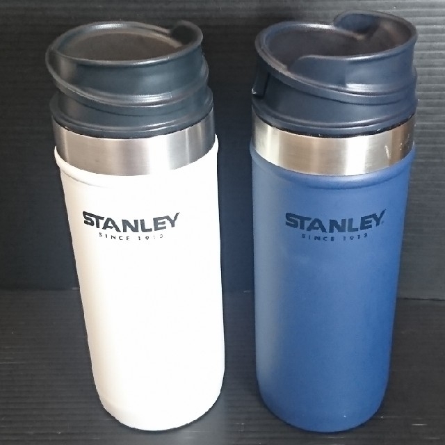 Stanley(スタンレー)のSTANLEY ステンレス製携帯魔法瓶 2本セット スポーツ/アウトドアのスポーツ/アウトドア その他(その他)の商品写真