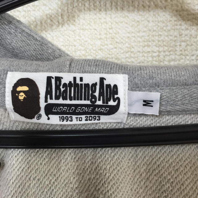 A BATHING APE(アベイシングエイプ)のパーカー ABathing Ape Mサイズ メンズのトップス(パーカー)の商品写真