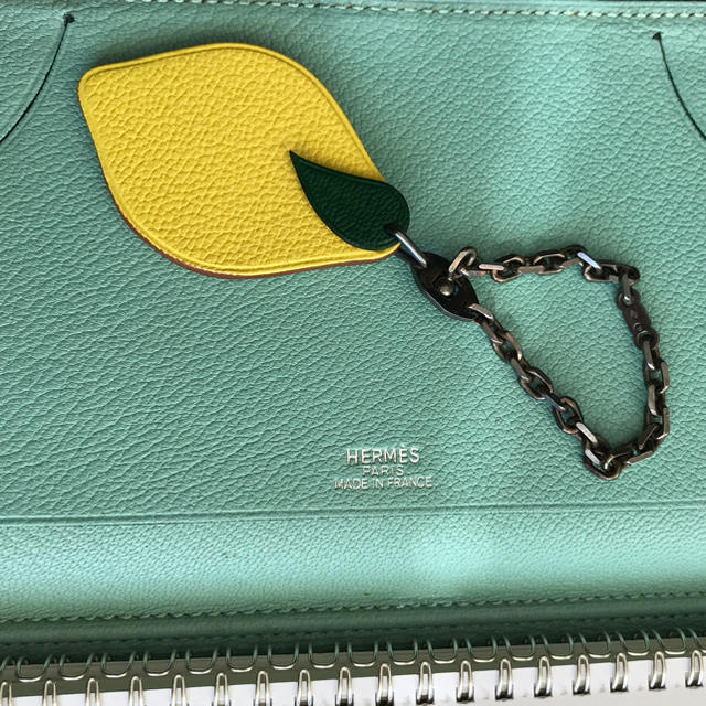 Hermes(エルメス)のゆみてぃん様 売約済み★エルメス  レモン チャーム 美品  レディースのアクセサリー(チャーム)の商品写真