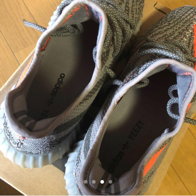 adidas(アディダス)のyeezy boost 350 v2！イージー！ メンズの靴/シューズ(スニーカー)の商品写真