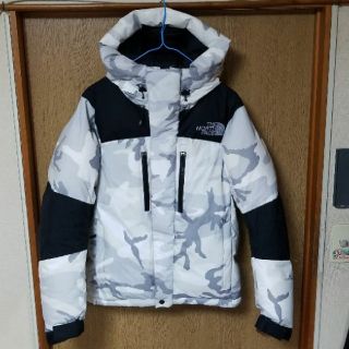 ザノースフェイス(THE NORTH FACE)のノースフェイス　17Fw　迷彩バルトロ ライト ジャケットS(ダウンジャケット)