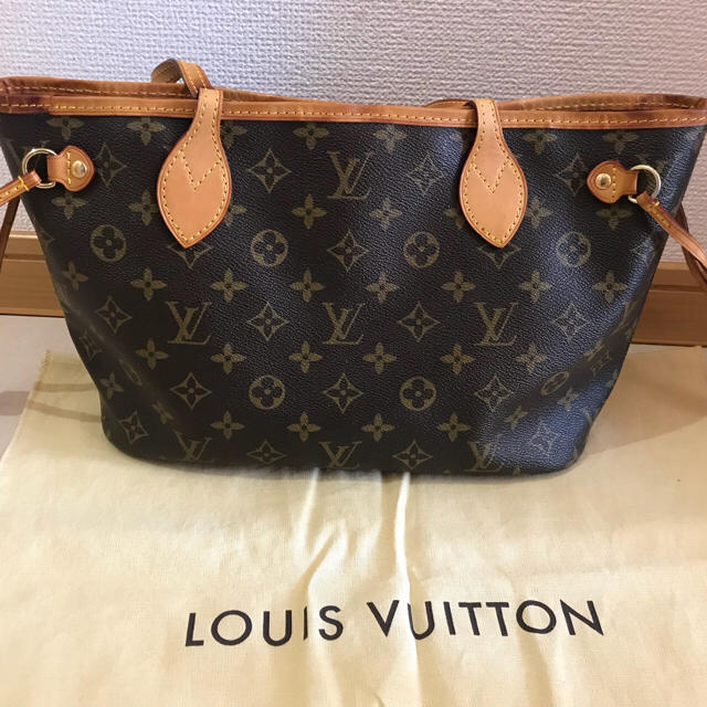 Louis Vuitton ネヴァーフル PM